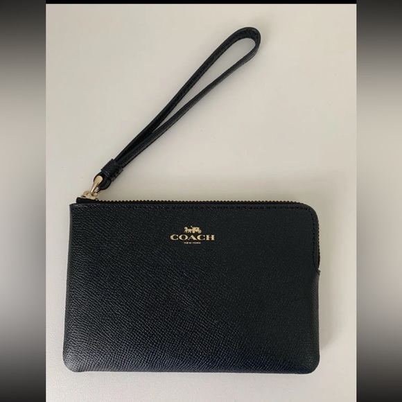 NWT COACH CORNER ZIP WRISTLET IN CROSSGRAIN LEATHER F58032 - Picture 1 of 8